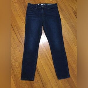 Lauren Conrad Un-Cuffed Women's Dark Blue Jeans Gently Worn.